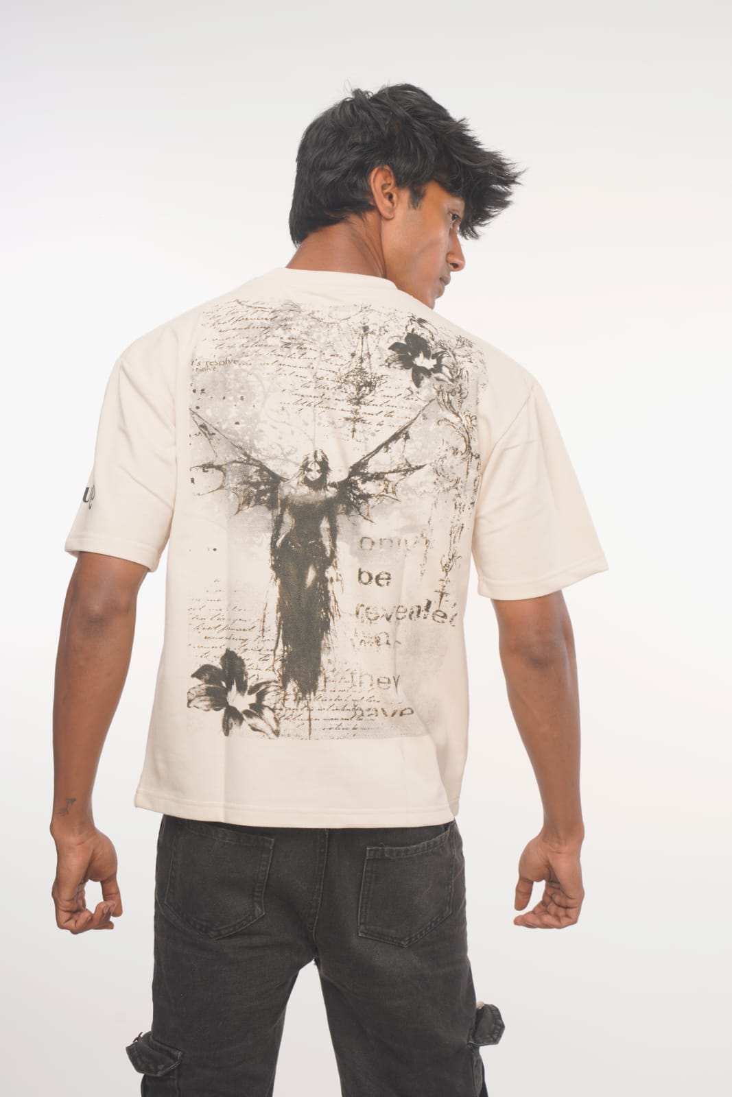 Wings of Silence – Crop Oversized Tee