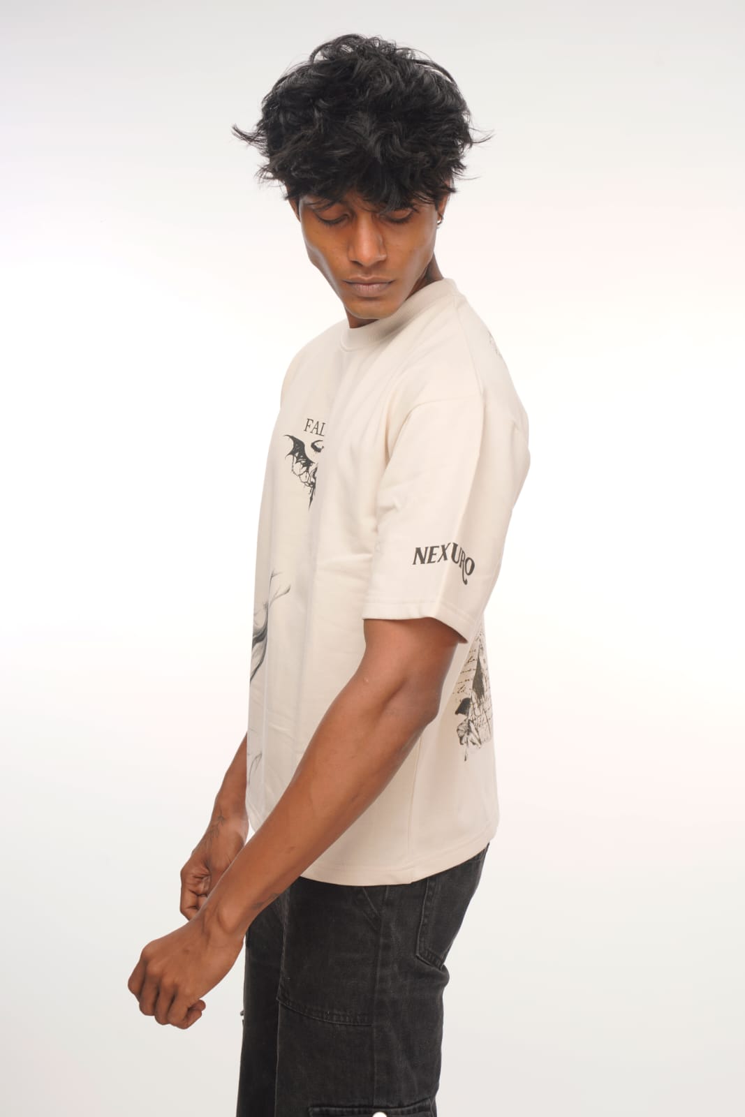 Wings of Silence – Crop Oversized Tee